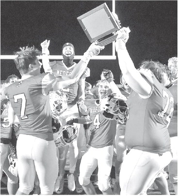 Title clinched with ease as Raiders rout the Red Robins Title clinched with ease as Raiders rout the Red Robins